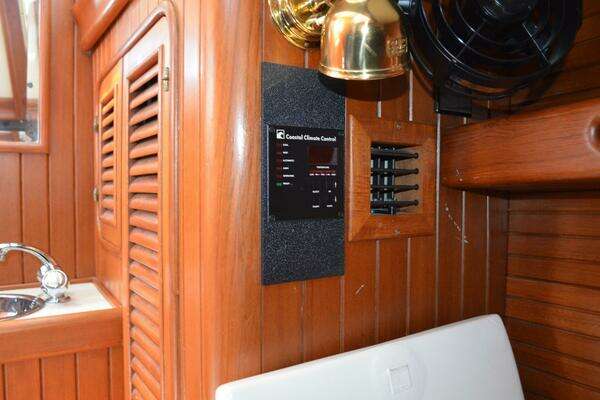 Hans Christian 43 Christina Yacht For Sale