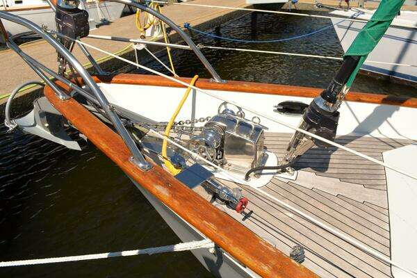 Photo of the 1986 Hans Christian 43 Christina "Fleur De Lys"