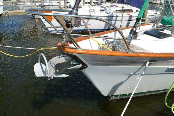 Photo of the 1986 Hans Christian 43 Christina "Fleur De Lys"