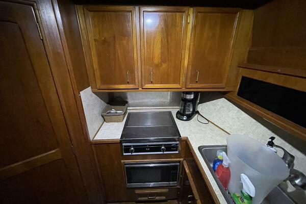 40ft Egg Harbor Yacht For Sale