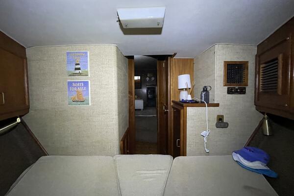 40ft Egg Harbor Yacht For Sale