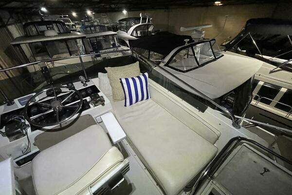 Photo of the 1986 Egg Harbor 40 Motor Yacht