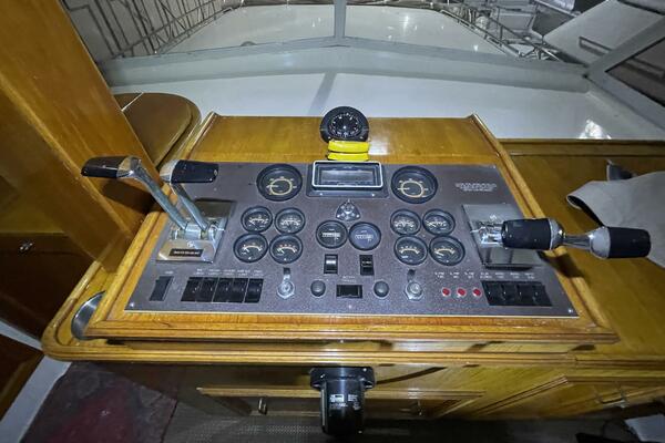 Primary Helm Dashboard with Gauges and Controls – Egg Harbor 40