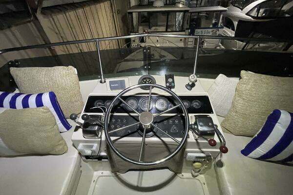 Photo of the 1986 Egg Harbor 40 Motor Yacht