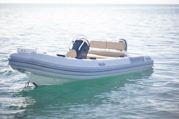 ANDROMEDA 62ft Lagoon Yacht For Sale