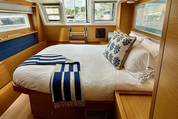 ANDROMEDA 62ft Lagoon Yacht For Sale