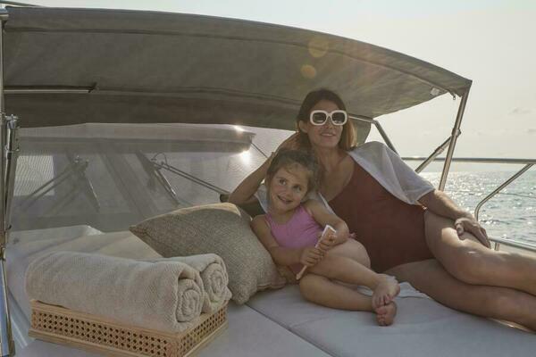 2026 49 Prestige F4 Flybridge - Bow Sistership