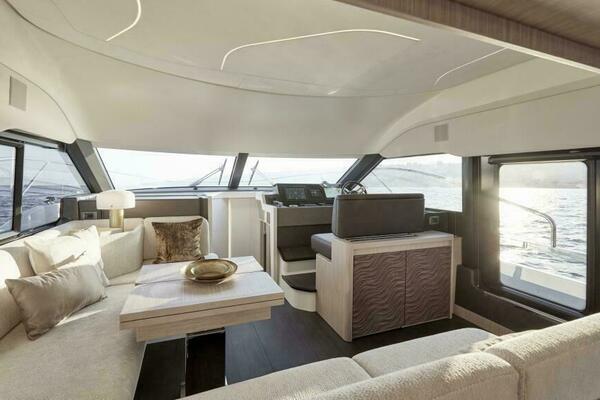 2026 49 Prestige F4 Flybridge - Salon/Dinette Sistership