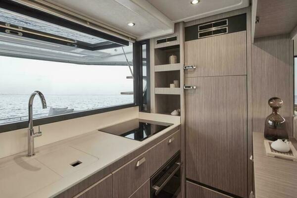 2026 49 Prestige F4 Flybridge - Galley Sistership