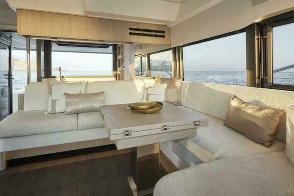 2026 49 Prestige F4 Flybridge - Dinette Sistership
