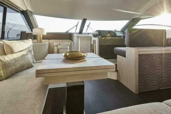 2026 49 Prestige F4 Flybridge - Salon/Dinette Sistership