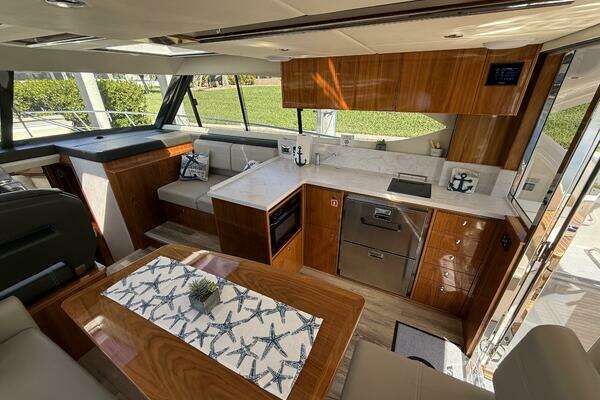 Riviera 395 SUV Yacht For Sale