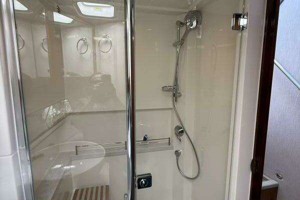 Riviera 395 SUV Yacht For Sale