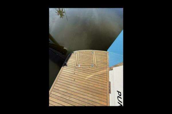 Riviera 395 SUV Yacht For Sale