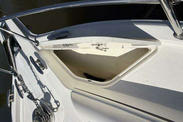 Riviera 395 SUV Yacht For Sale