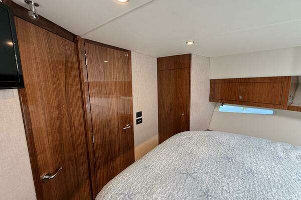 Riviera 395 SUV Yacht For Sale