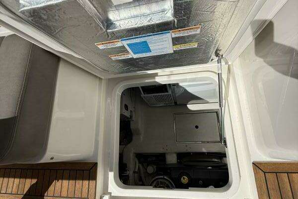 Riviera 395 SUV Yacht For Sale