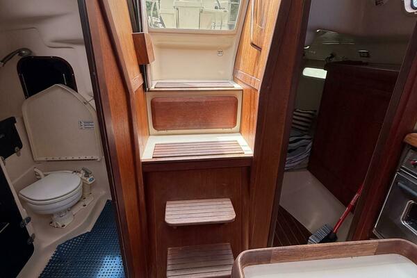 Paper Chase 34ft Hunter Yacht For Sale