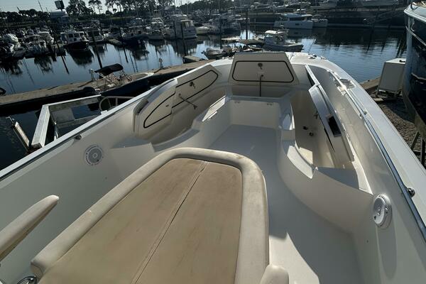 27ft Boston Whaler Yacht For Sale