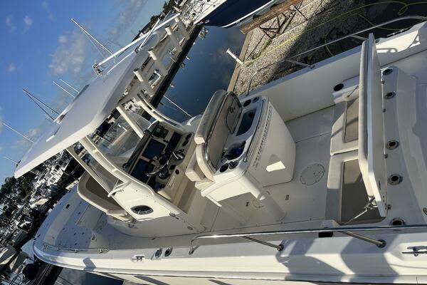 27ft Boston Whaler Yacht For Sale