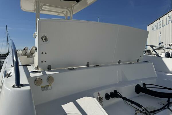 27ft Boston Whaler Yacht For Sale