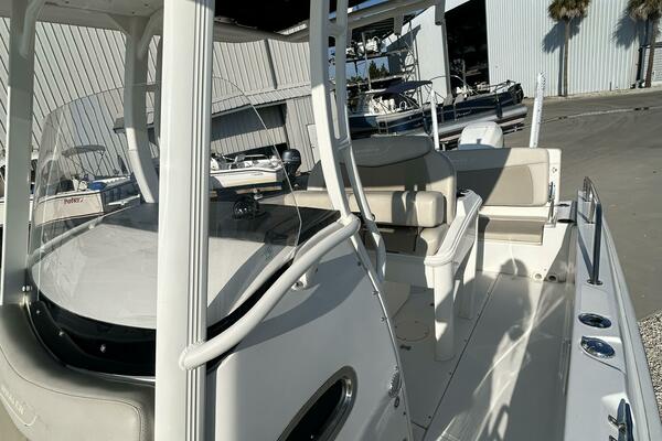 27ft Boston Whaler Yacht For Sale