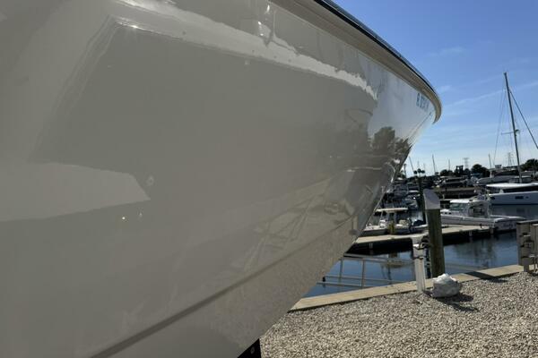 27ft Boston Whaler Yacht For Sale