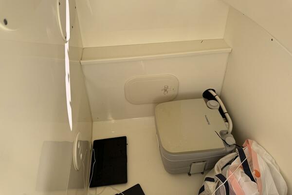 27ft Boston Whaler Yacht For Sale