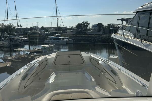 27ft Boston Whaler Yacht For Sale