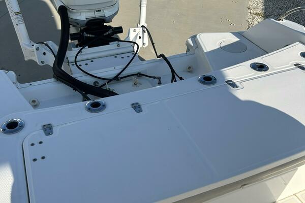 27ft Boston Whaler Yacht For Sale