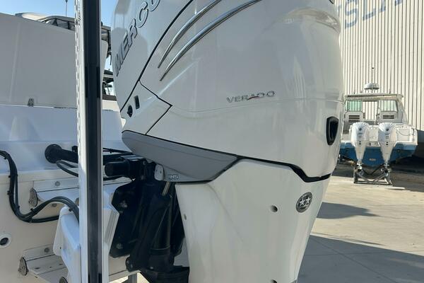 27ft Boston Whaler Yacht For Sale