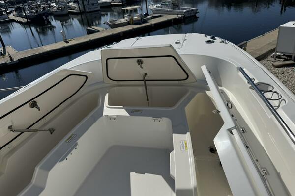 27ft Boston Whaler Yacht For Sale