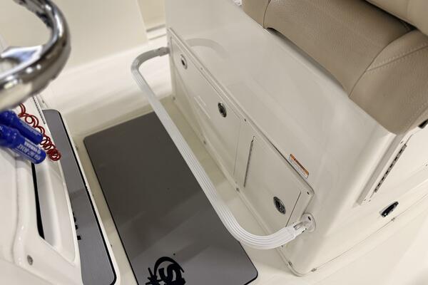 28ft NauticStar Yacht For Sale