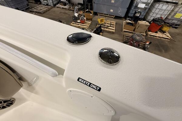 28ft NauticStar Yacht For Sale