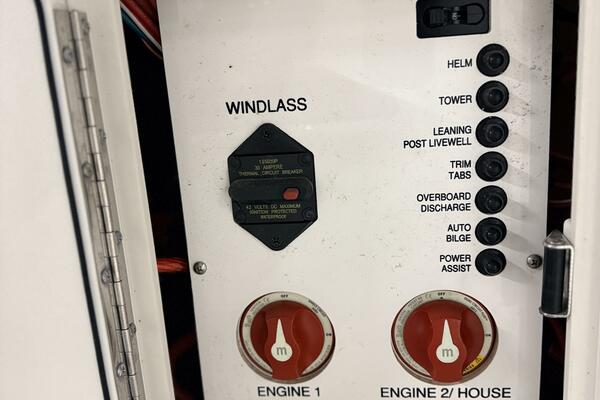 28ft NauticStar Yacht For Sale