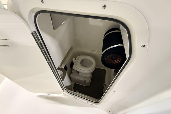 28ft NauticStar Yacht For Sale