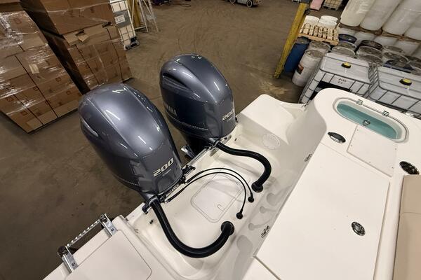 28ft NauticStar Yacht For Sale