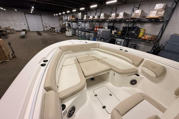 28ft NauticStar Yacht For Sale