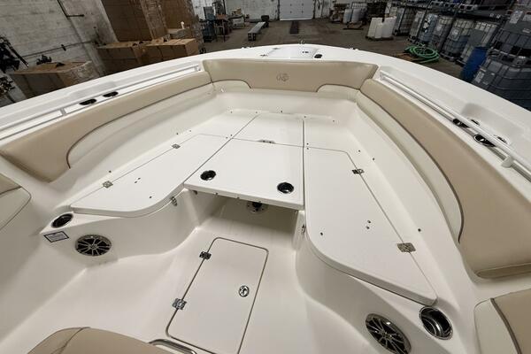 28ft NauticStar Yacht For Sale