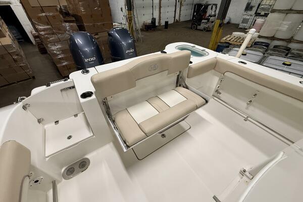 28ft NauticStar Yacht For Sale