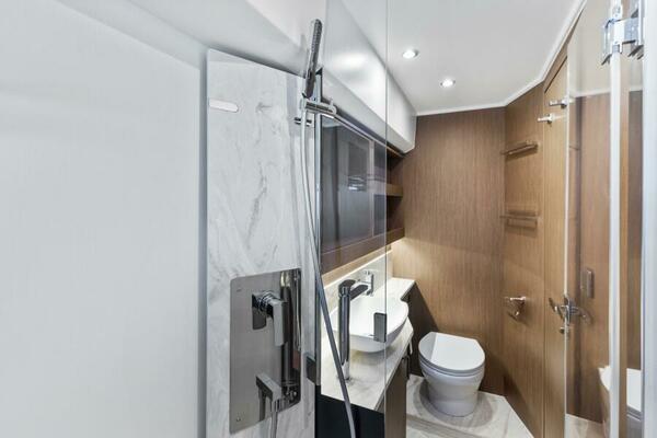 2026 Prestige F5.7 Flybridge - Guest VIP Suite Head