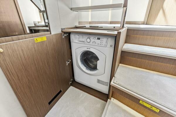 2026 Prestige F5.7 Flybridge - Laundry