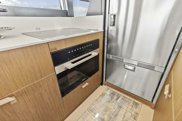 2026 Prestige F5.7 Flybridge - Galley