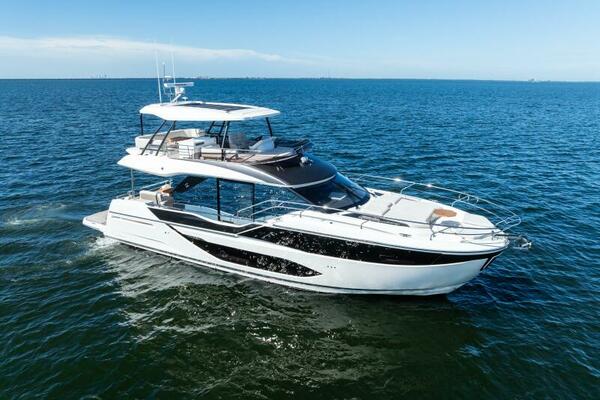 2026 Prestige F5.7 Flybridge - Bow 3/4 Starboard