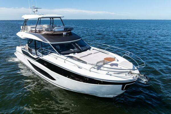 2026 Prestige F5.7 Flybridge - Bow 3/4 Starboard