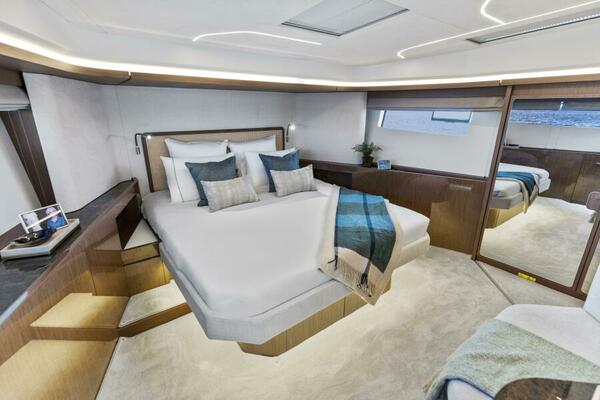 2026 Prestige F5.7 Flybridge - Master Suite