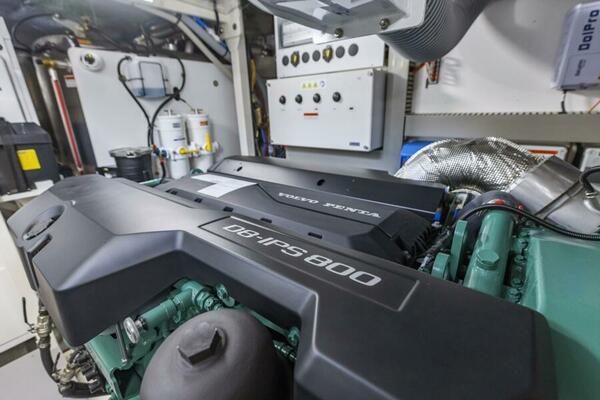 2026 Prestige F5.7 Flybridge - Engine Room 
