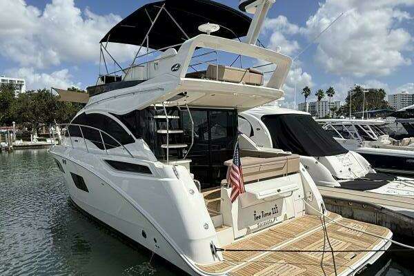 Sea Ray FLY 400 Yacht For Sale