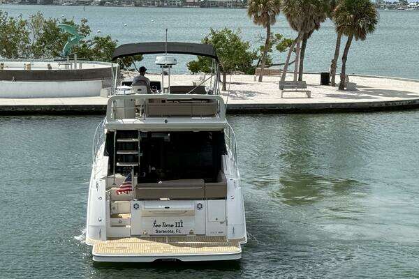 Sea Ray FLY 400 Yacht For Sale