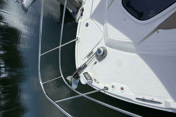 Sea Ray FLY 400 Yacht For Sale